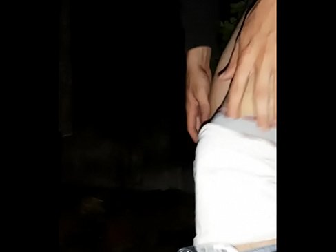 ❤️ Cîranê min xwe avêt ser dîwarê min ê karantînayê Porno li me ❌️❤